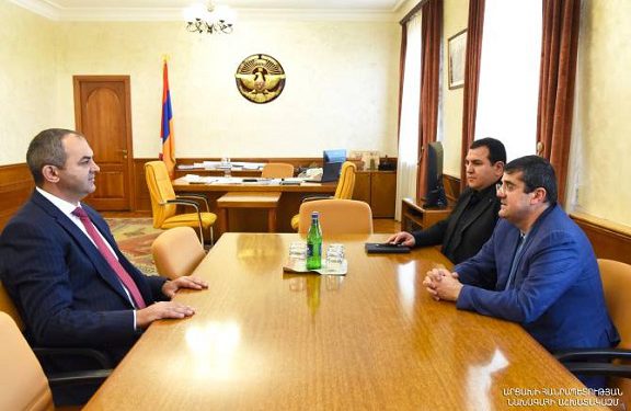 Պաքու Վնասակար Կը Նկատէ Արթուր Դաւթեանի Արցախ Այցելութիւնը