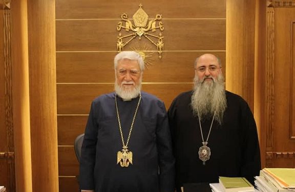 Բերիոյ Հայոց Թեմի Առաջնորդը Արամ Ա. Կաթողիկոսին Հետ Հանդիպում Մը Ունեցաւ
